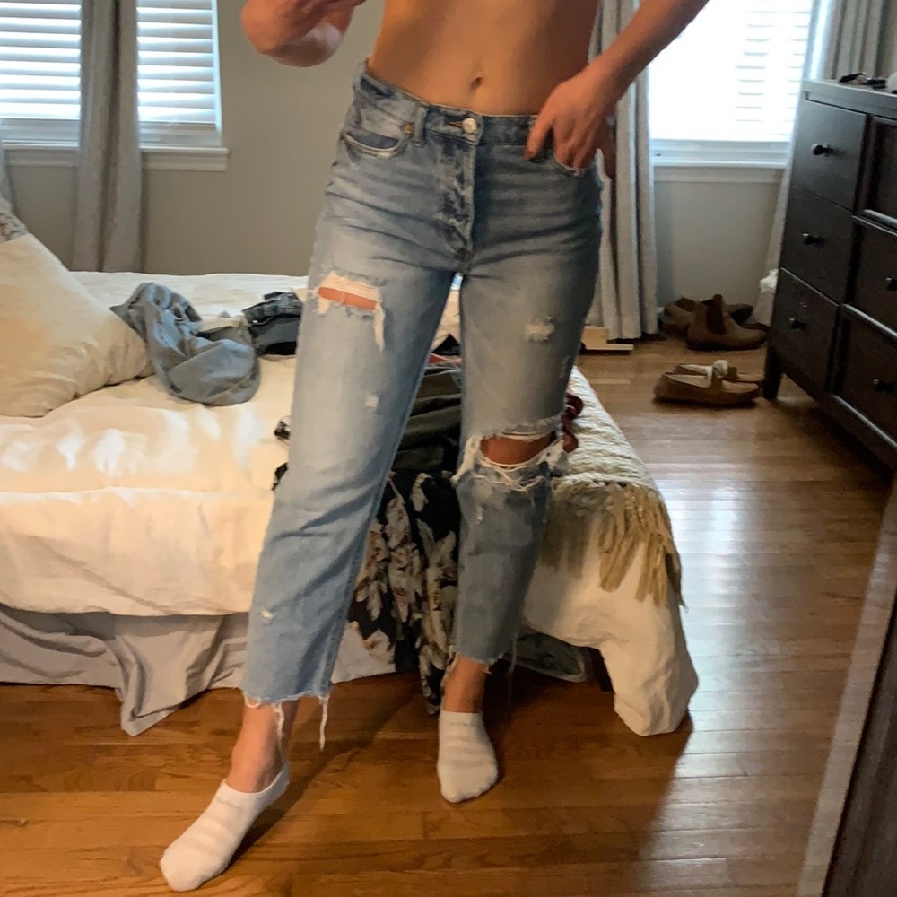 Relaxed fit destroyed BDG jean, Size 27